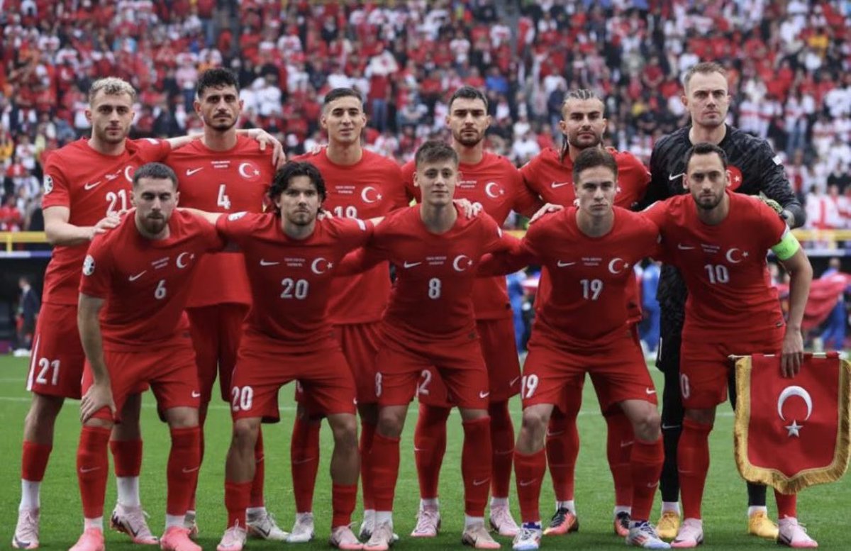 Milli Takımımızın 2024 Avrupa Şampiyonası Grup elemelerinde Gürcistan karşısında elde ettiği zaferi kutluyor; sahada ter döken, mücadele eden ve bizlere bu gururu yaşatan futbolcularımıza, teknik ekibimize ve emeği geçen herkese teşekkür ediyoruz.🇹🇷⚽️

#BizimÇocuklar #EURo2024