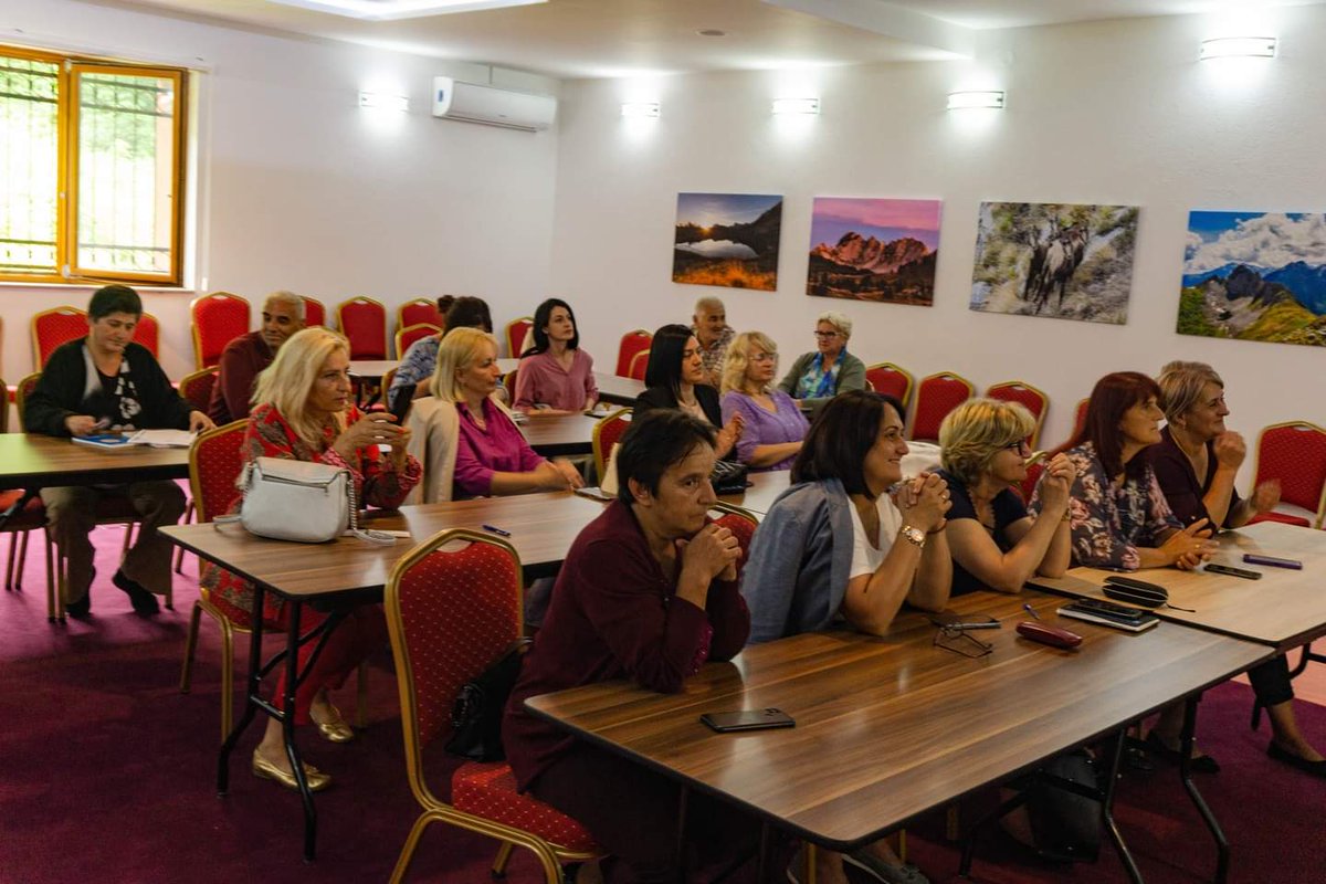Official_SFTH's tweet photo. 📍 U okviru projekta #NatureBosniaHerzegovina , u petak, 14.06.2024. na Tjentištu smo organizovali događaj „Žene, tradicija i ruralni turizam“.

#SlowFood #SFTH #SlowFoodTrebinje https://t.co/nsb2GiYGwa