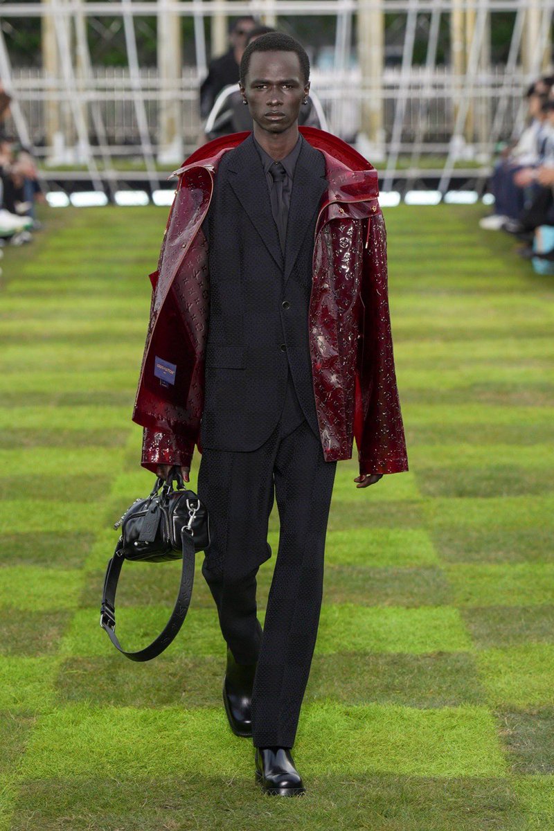 boymolish's tweet photo. Louis Vuitton ss25 by Pharrell 😮‍💨 https://t.co/9aMShEZcFR