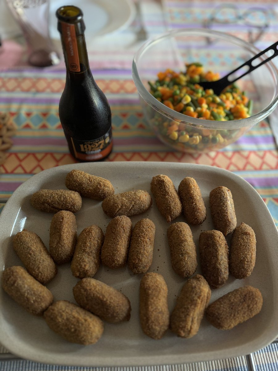 jprod's tweet photo. Em solidariedade com a Sónia Tavares hoje o jantar é… https://t.co/GIY1sQLUsz