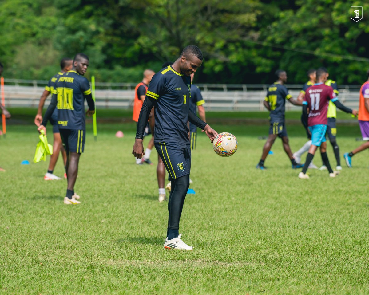 internaciopalmi's tweet image. Continúa la pretemporada. ¡No paramos! 💦☀️⚽️

#vamosinter