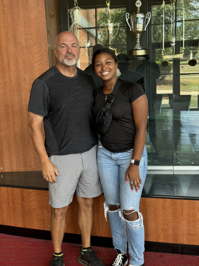 Kaitlyn Williams tweet media