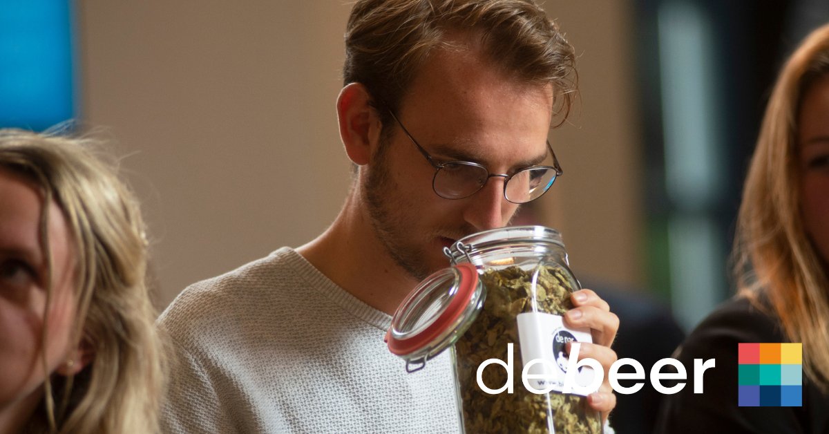 Nog 1 week tot de Beer Proeverij voor studenten… Meld je aan! 🚨

Wil jij als student deze unieke kans niet missen? Meld je dan snel aan via debeer.nl/beerproeverij/ . 🥂

#DeBeer #BeerProeverij #happypeoplebetterperformance #bierproeven #DeBierboerderij