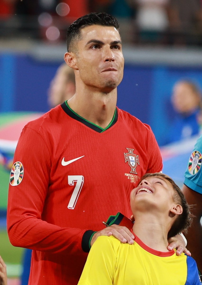𝐇𝐚𝐩𝐩𝐲 𝐤𝐢𝐝.😃🇵🇹

#EURO2024