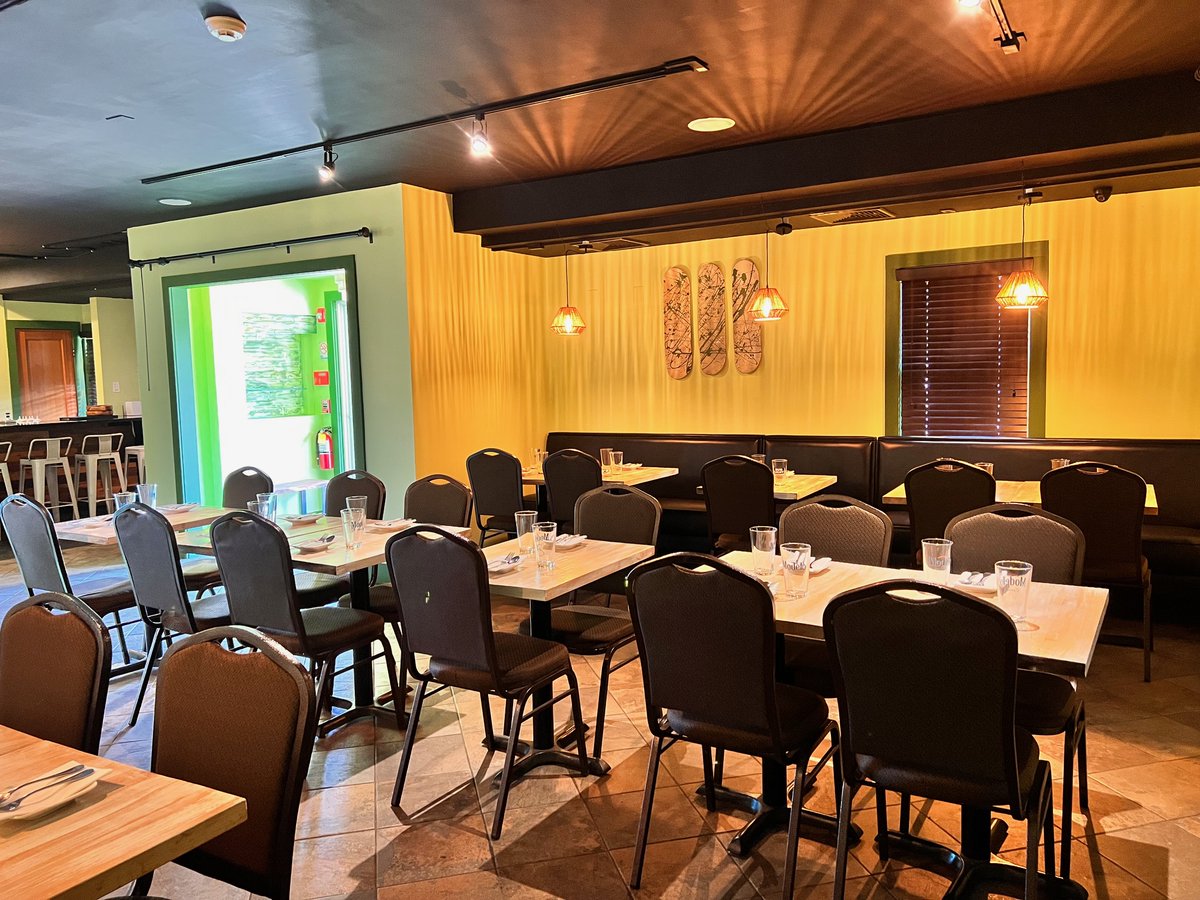 cr_properties's tweet image. Poughkeepsie - For Lease / Turn Key Restaurant - Red Oaks Mill
.
.
#hudsonvalleynewyork #poughtential #CRProperties #newlisting #newyork #realestatenyc #gastropub #foodie #forsale #hudsonvalleyhappenings #newyorkrealestate #officepark #officebuilding #hudsonriver #dutchesscounty