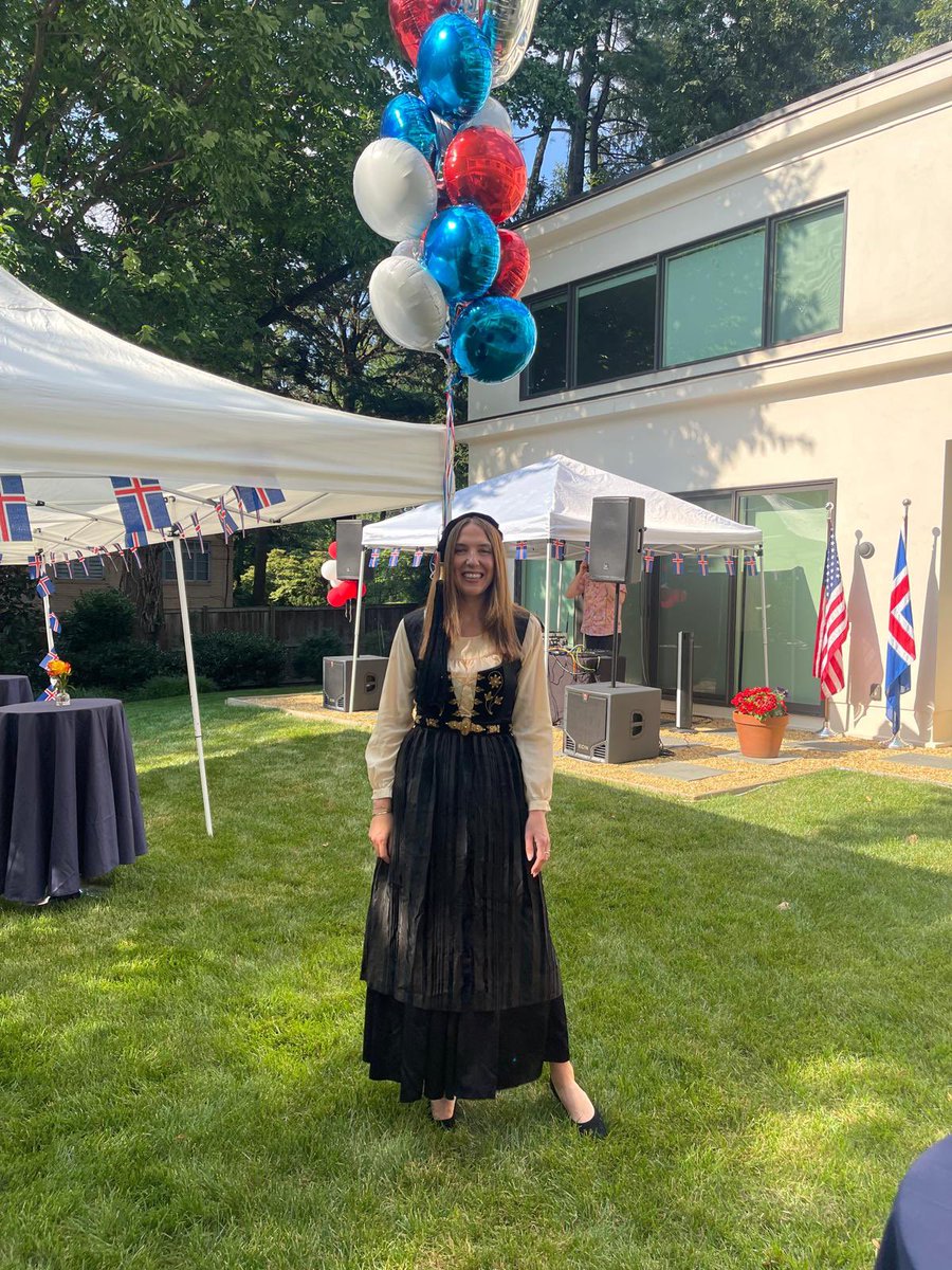 raggae86's tweet photo. Hæ hó og jibbí jei🇮🇸👗🫧
What a great national day celebration yesterday in Washington DC. Thanks to all who joined us. https://t.co/2PuqKBLs7K