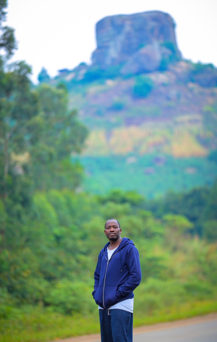 You will see quite a number of rocky hills in Kibaale District (not to be confused with Kabale!). It's a hidden gem for rock and mountain climbers, as well as hikers, awaiting exploration. 🧗‍♀️📸📹💻#YouthSkillingKibaale