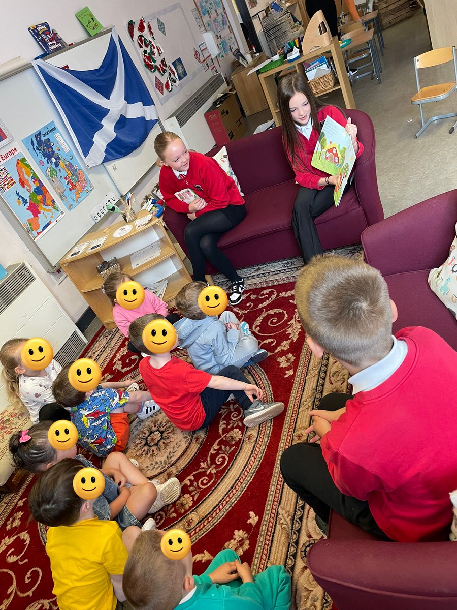 AntoninePrimary's tweet image. Great storytelling this morning from some P6 pupils as part of our nursery/school transition @DrumchapelEYC #primary1transition #startingschoolsoon