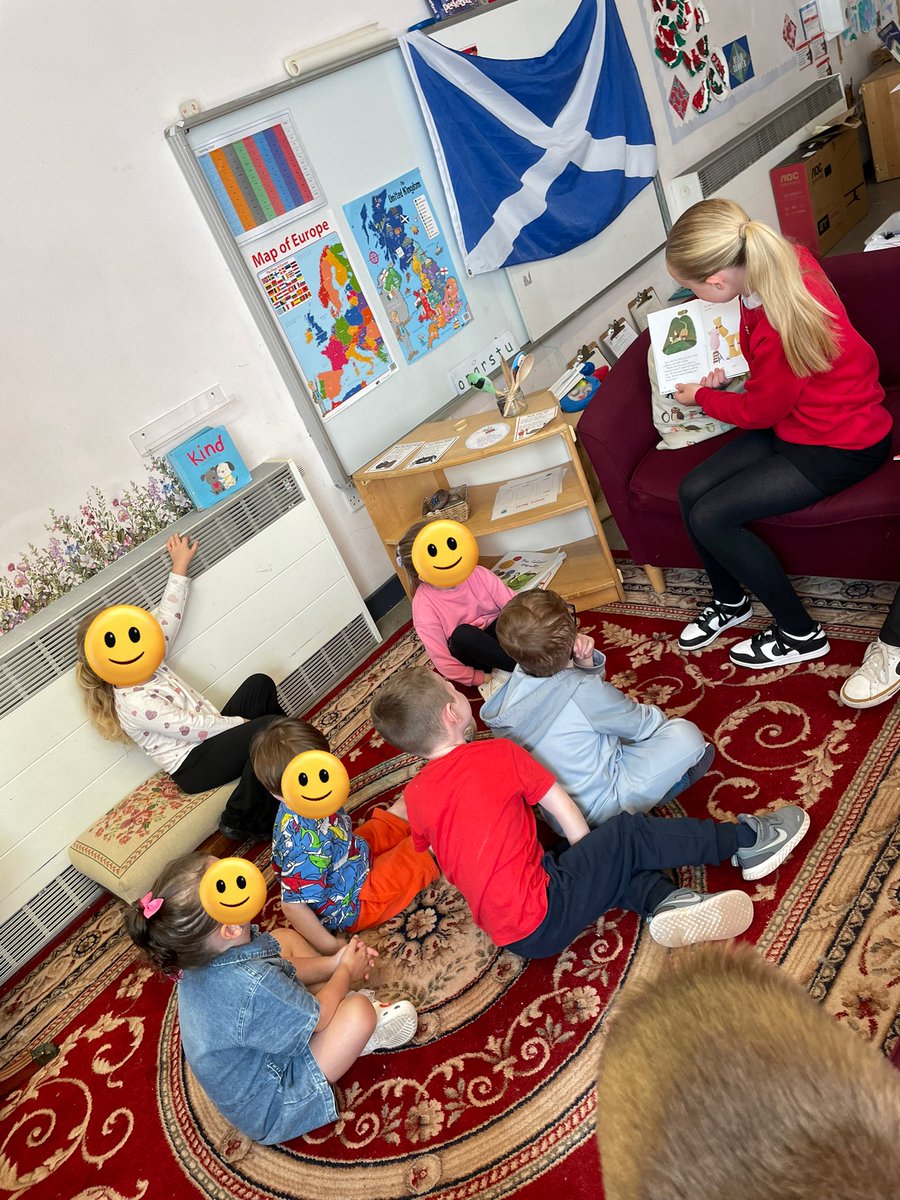 AntoninePrimary's tweet image. Great storytelling this morning from some P6 pupils as part of our nursery/school transition @DrumchapelEYC #primary1transition #startingschoolsoon
