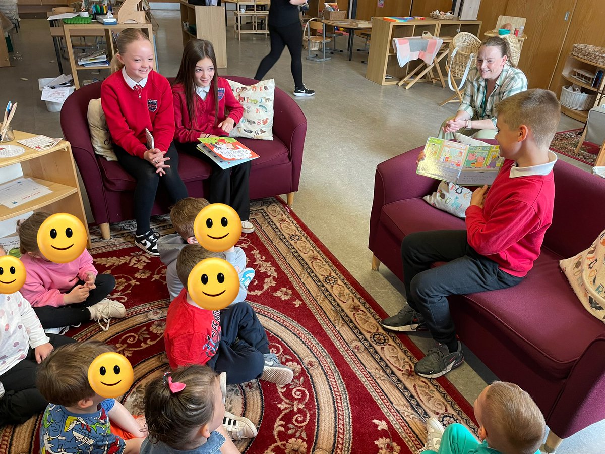 AntoninePrimary's tweet image. Great storytelling this morning from some P6 pupils as part of our nursery/school transition @DrumchapelEYC #primary1transition #startingschoolsoon