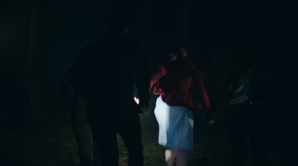 alwaysdislove's tweet photo. cheryl and toni really held hands throughout the entire escape, only letting go to close the entryway, and even then cheryl had her hand out, ready for toni to hold again 🥹 https://t.co/bex4XHk3nd