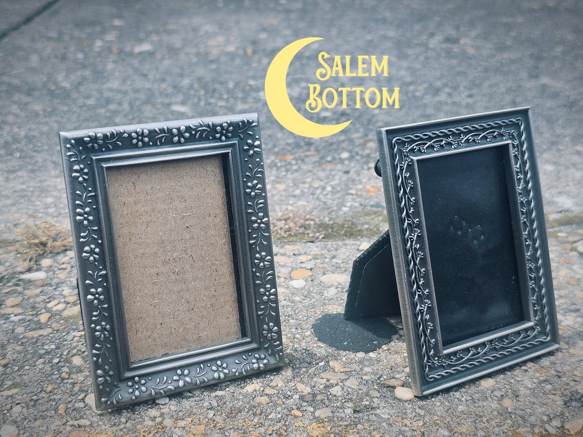 SalemBottom's tweet photo. Mini frames
2" x 3"
ONE of each style is now available!

$6 + s/h 

https://t.co/BXQUdvcT3U https://t.co/05kGCwJXy0