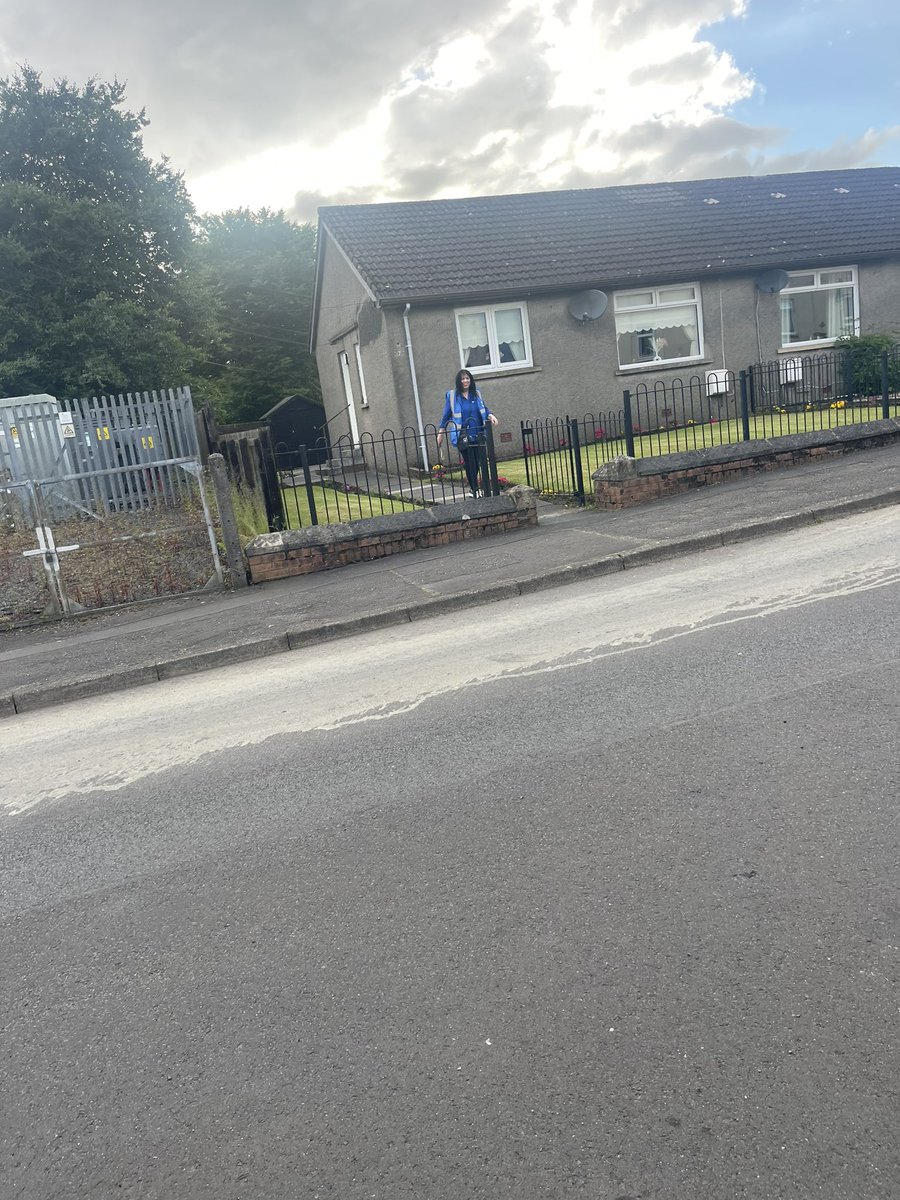 chris_cullen83's tweet photo. Another evening on the streets of Ayr, Carrick & Cumnock for @Corri_Wilson & the @AlbaParty, this obligatory thumb in leaflet photo was from Pathhead. One constituent thought Bill Grant was still his MP, shows whatโs been done in 5years
#VOTECORRIWILSON
#VOTEALBA
#VOTESCOTLAND https://t.co/F6V92de25D