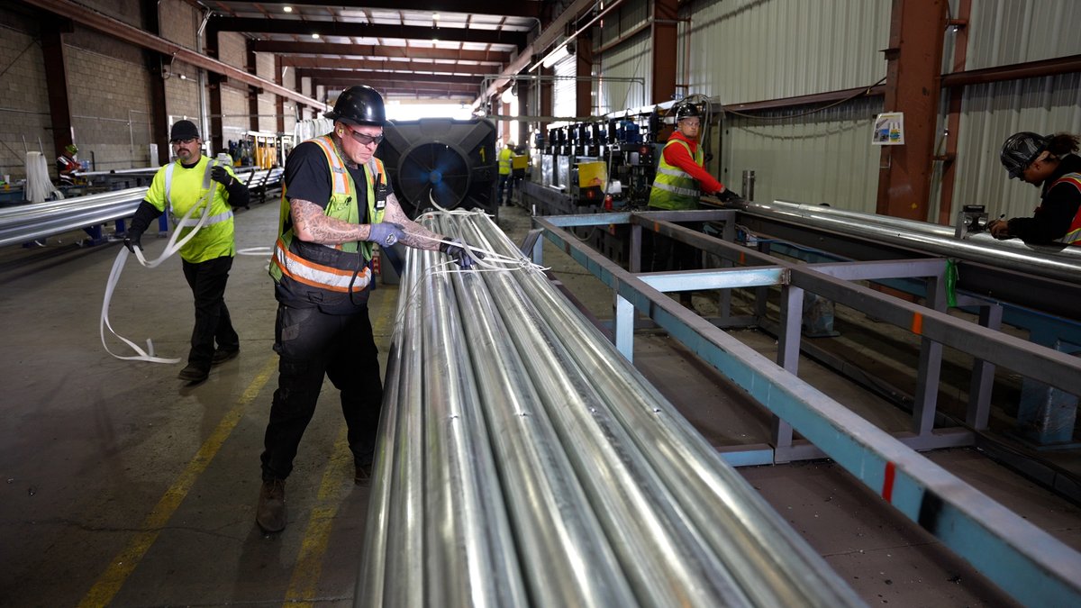 USCleanPower's tweet photo. American clean energy manufacturing continues its rise. ACP’s @JasonGrumet joined #ACPmember @Nextracker today to celebrate the opening of a second Unimacts #solar steel #manufacturing facility in Las Vegas, employing a combined 125 workers and supplying 2 GW of solar in 2024. https://t.co/JrGeVJd24G