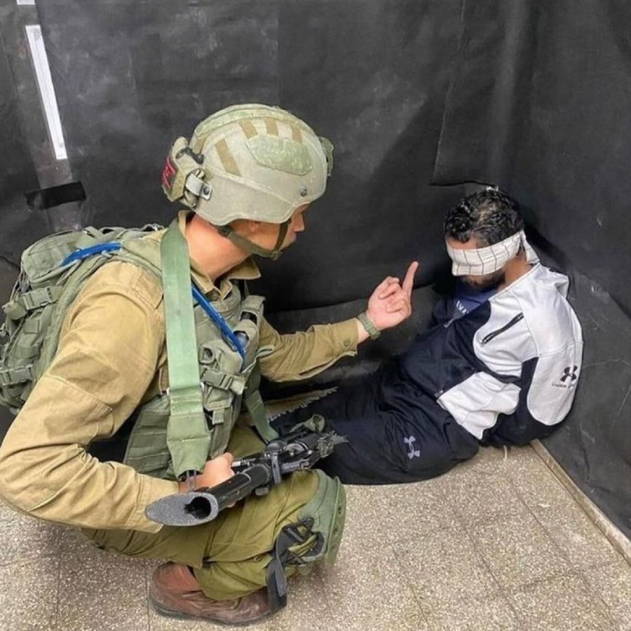 horexitoueater's tweet photo. @DrLoupis If the palestinian "army" is so much "dangerous", how come all the photos show that the Israelis are the only ones that wear all the military equipment?
#StopAgainGenocide
#FREEPALESTİNE
#IsraeliApartheid
#IsraelIsATerroristState https://t.co/qqvnNL0Zib