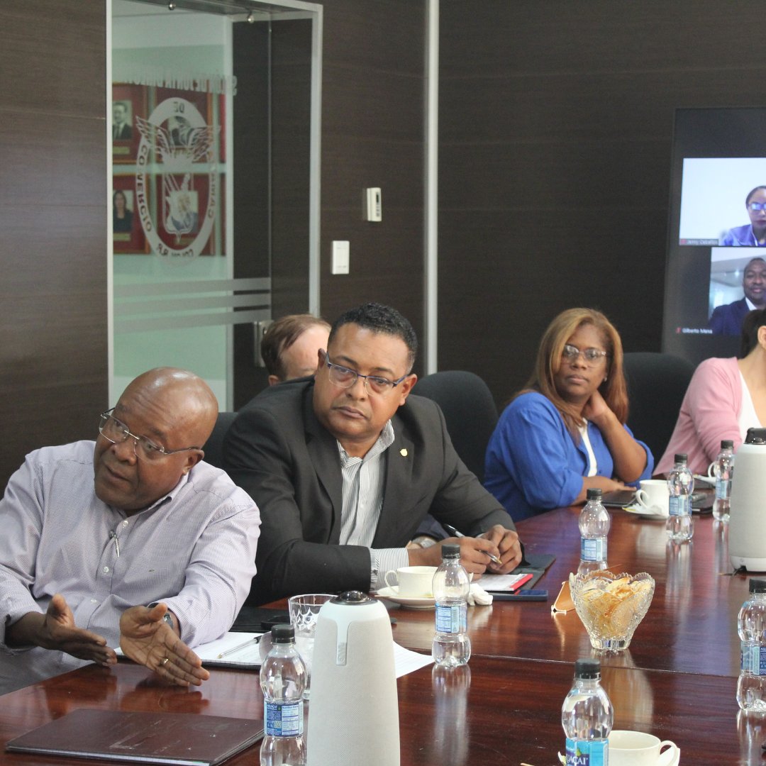 Comprometidos con las situaciones que afectan a la provincia y que necesitan ser tratadas, Directivos del gremio se reúnen con el Alcalde electo @diogenesgalvan 

Donde sostuvieron una reunión la cual abarco diferentes temas como: seguridad, infraestructuras, luminarias, etc...