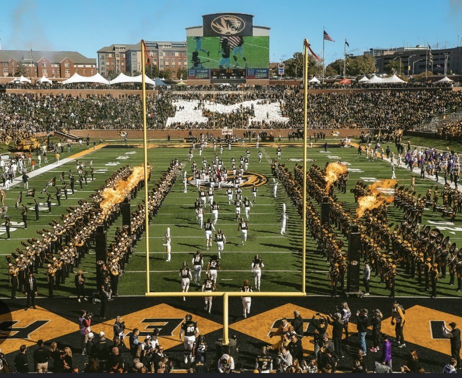 Cole Arl (@colearl_) on Twitter photo After a great conversation with <a href="/CoachErikLink/">erik.link</a> I am honored to receive an opportunity to play football at the University of Missouri. <a href="/EDGYTIM/">Timothy “EDGYTIM” OHalloran</a> <a href="/HuskieFB/">Naperville North FB</a> <a href="/lemminginsider/">Matt Lemming</a> <a href="/AllenTrieu/">Allen Trieu</a> <a href="/PrepRedzoneIL/">Prep Redzone Illinois</a> <a href="/HSFBscout/">Jake Lemming</a> <a href="/LemmingReport/">Tom Lemming</a> After a great conversation with <a href="/CoachErikLink/">erik.link</a> I am honored to receive an opportunity to play football at the University of Missouri. <a href="/EDGYTIM/">Timothy “EDGYTIM” OHalloran</a> <a href="/HuskieFB/">Naperville North FB</a> <a href="/lemminginsider/">Matt Lemming</a> <a href="/AllenTrieu/">Allen Trieu</a> <a href="/PrepRedzoneIL/">Prep Redzone Illinois</a> <a href="/HSFBscout/">Jake Lemming</a> <a href="/LemmingReport/">Tom Lemming</a>