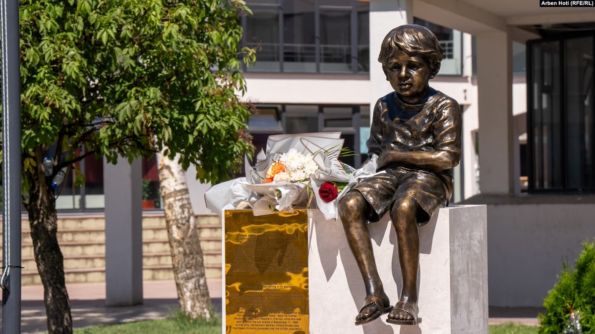 admirim's tweet photo. "I feel something in my stomach, I feel sick," Leotrim Ahmeti told his mother before he died.

He was only 7 years old when he was killed by shelling from Milosevic’s forces in 1998.

Leotrim’s statue was unveiled today in Skenderaj, Kosovo. https://t.co/JykCRaNxYK