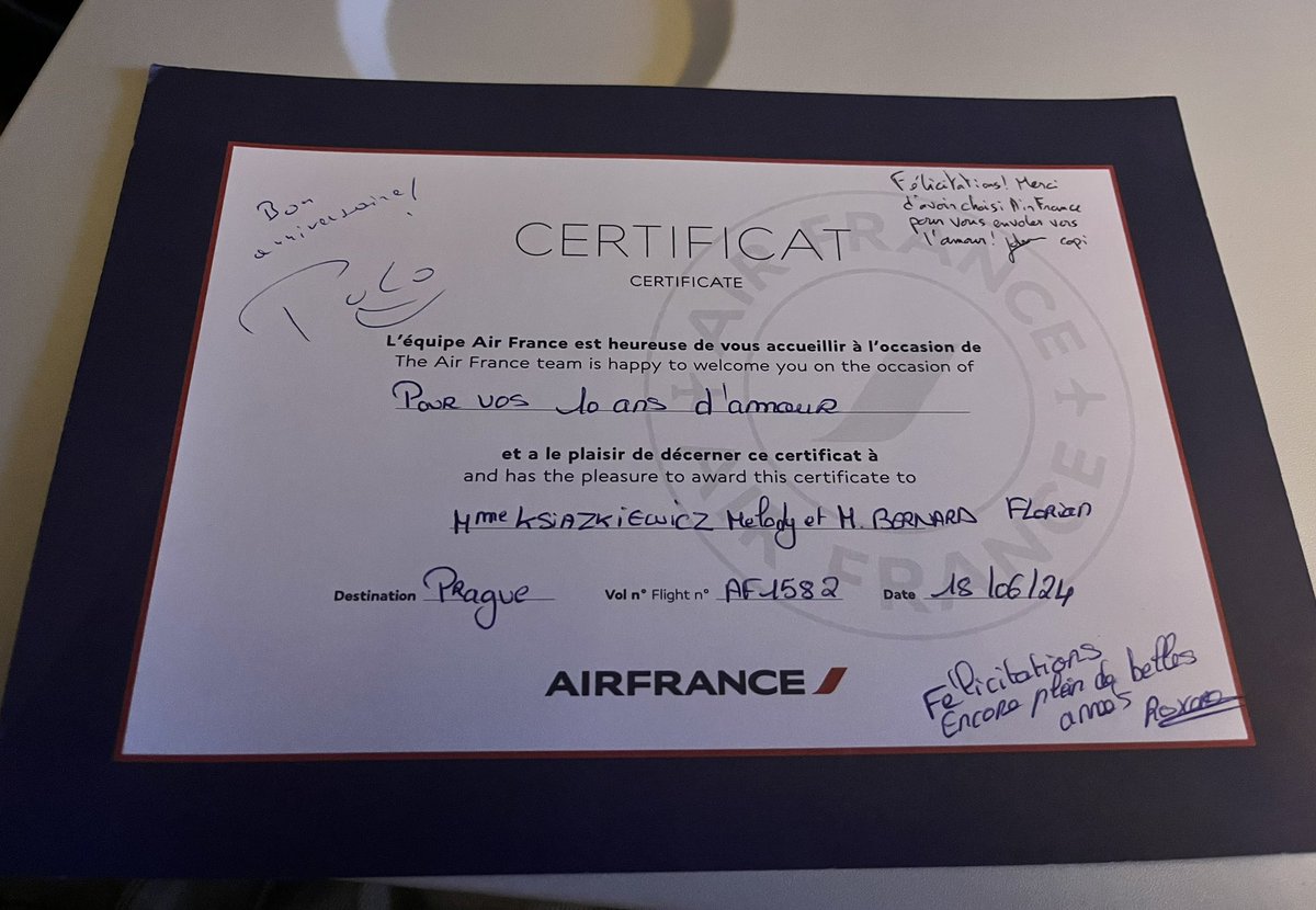 Mel_ooooo tweet media