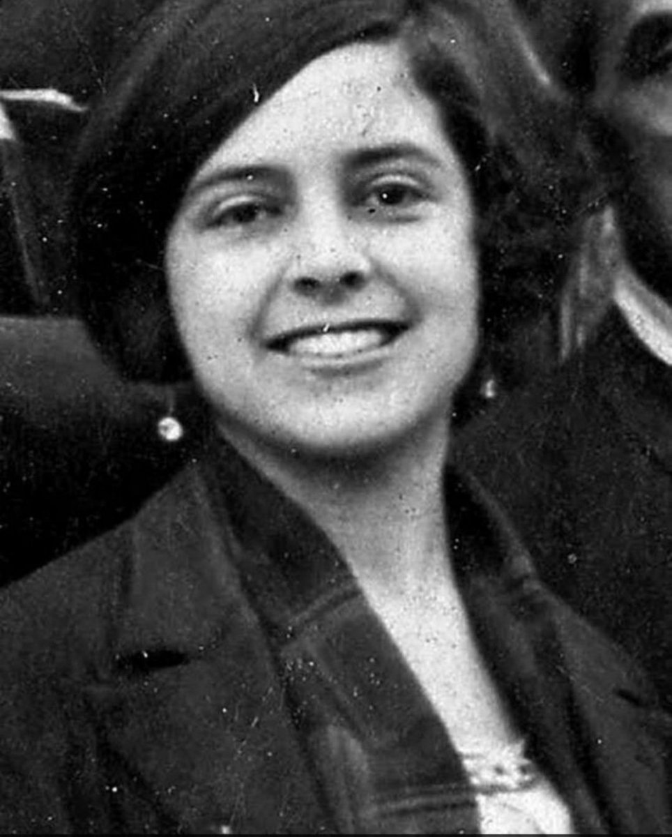 Merce_Culla's tweet image. #LeSenneDimissio