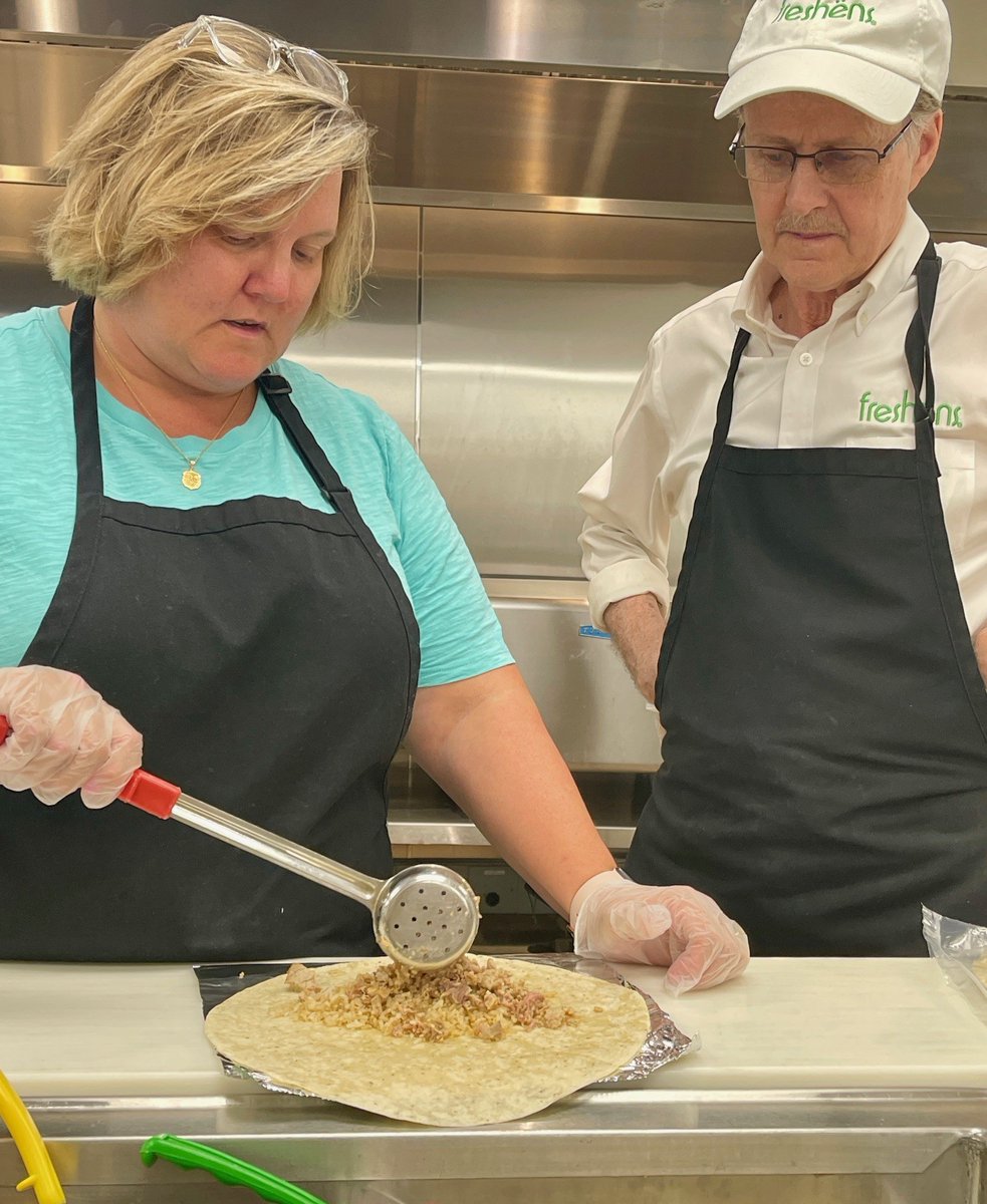 Freshens's tweet image. 🌟 Last week&apos;s training class was fabulous! Carrie from The University of Pittsburgh-Petersen had a blast connecting with our amazing team. Can&apos;t wait for the next session! 🎉 #TrainingClass #Teamwork #LearningAndGrowing 💼📚