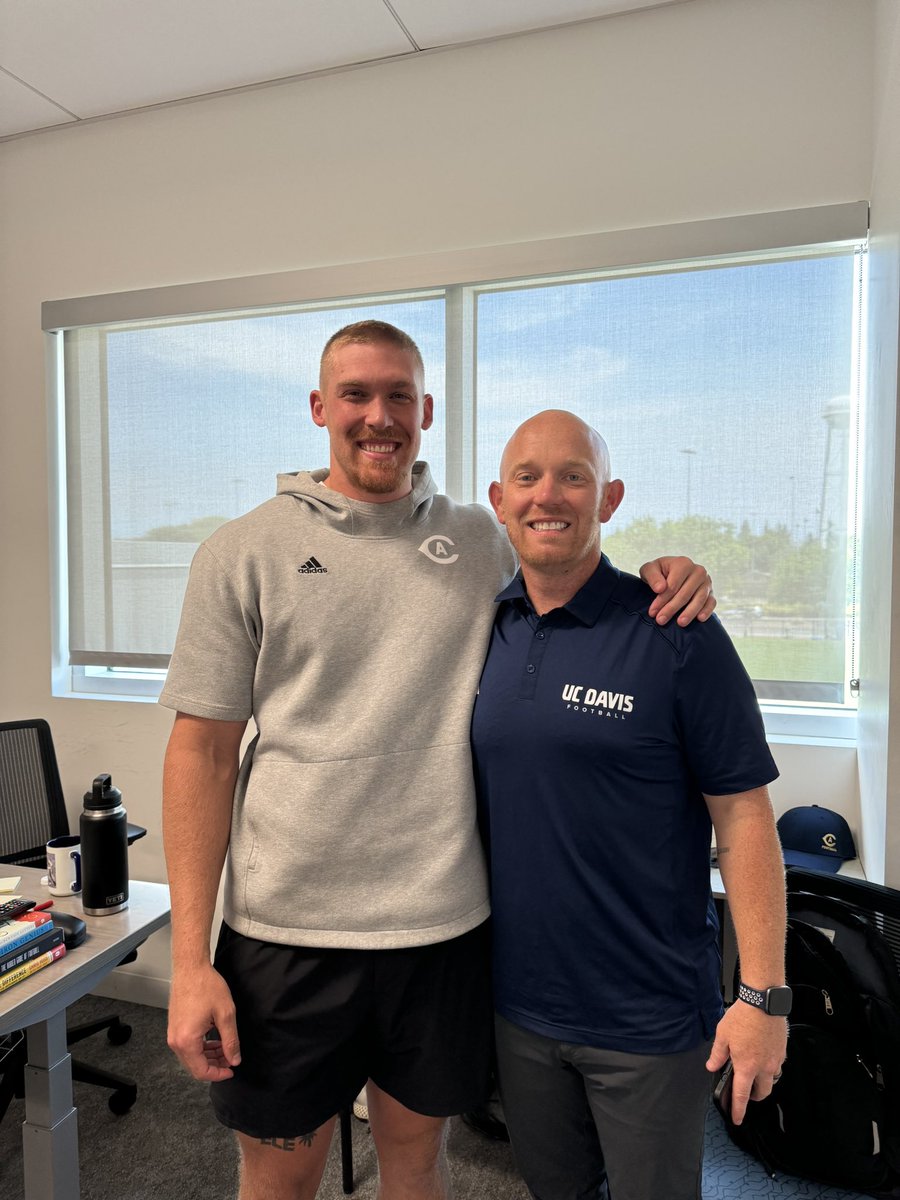 #FlyEaglesFly  <a href="/McCallanCastles/">McCallan Castles</a>! Thanks for swinging through dude.