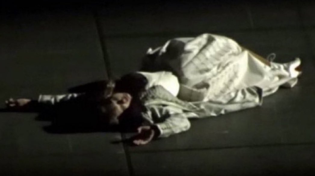 hotmessjunk's tweet image. i hate it here x the lakes