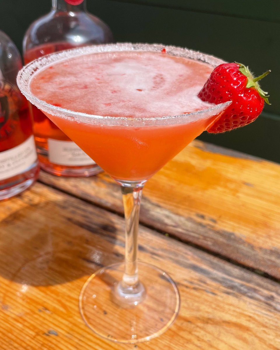 Join us at @cobblerscafewinebar for Gin Tasting this Saturday 22nd June at 7.30pm!🍸

There are a few spaces left for the gin tasting so if you’d like to join us, then grab your place quick🏃‍♀️

📍 Cobblers Cafe and Wine Bar, 76 High Street, Hadleigh, IP75EF 

Don’t miss out!✨