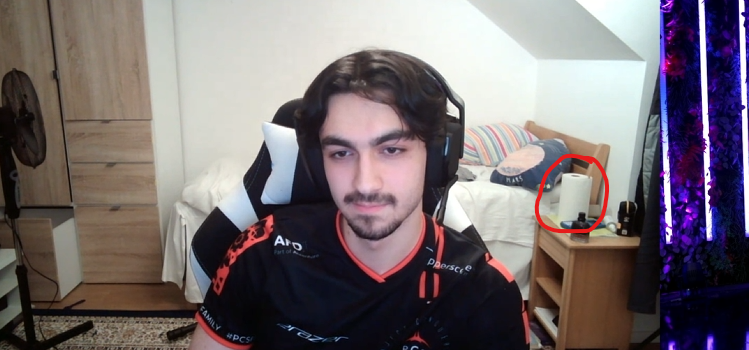 uh <a href="/RustySniper_EUW/">RustySniper</a> ?