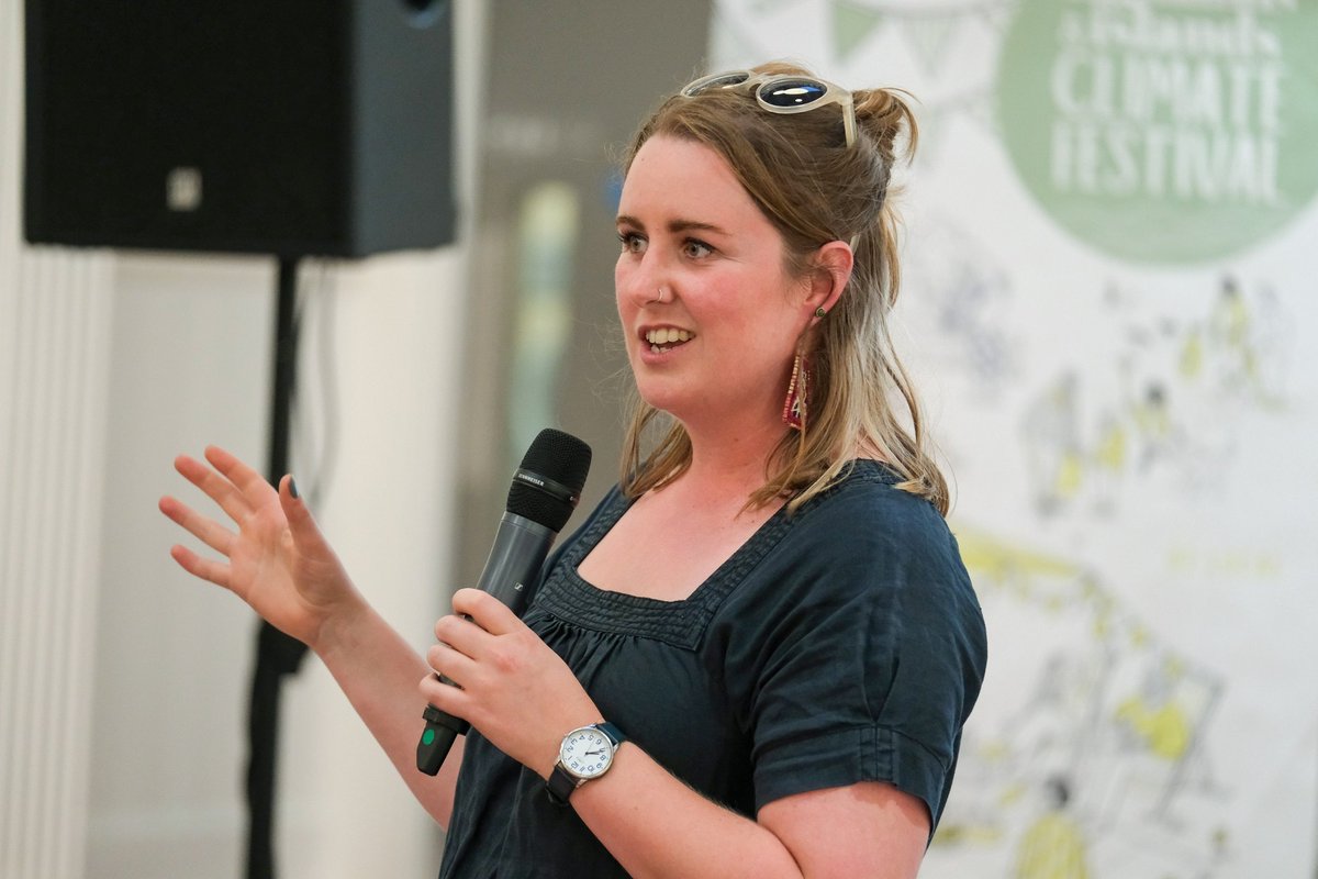 📻 Science Ceilidh's Lauren &amp; Remi from ACAMHA recently raised awareness about the #CommunityKnowledgeMatters survey on <a href="/nevisradio/">Nevis Radio</a>! Help shape rural mental health research (link ⬇️). Deadline extended to June 30th!
communityknowledgematters.com/survey
 Missed the show?mixcloud.com/Nevisradiooffi…