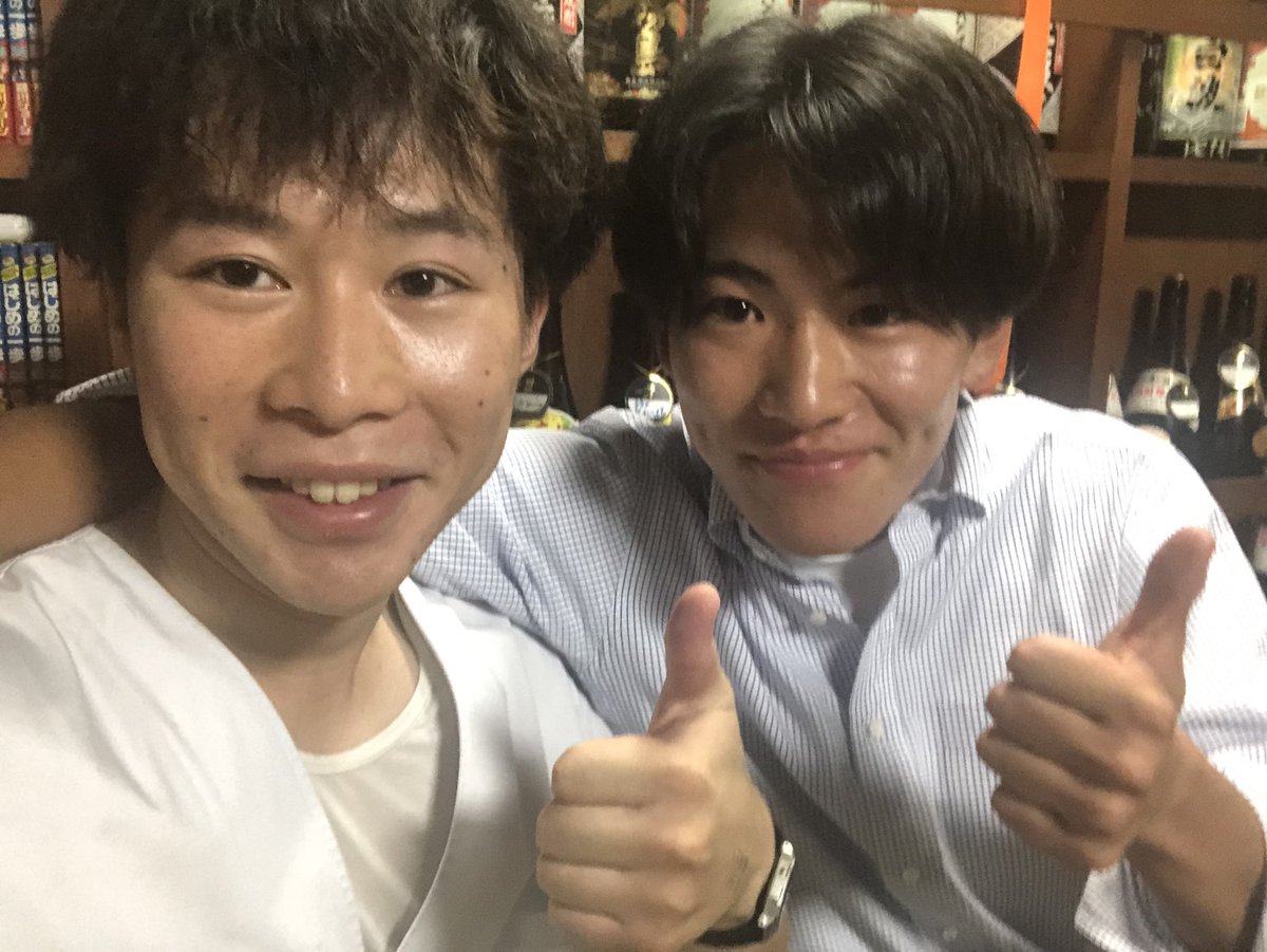 ajidokorococoro's tweet photo. 長崎大学ヨット部⛵️新入生歓迎コンパです✨
頑張れー💪
2枚目📷は、
こころバイターのイケメン2人��です（＾Ｏ＾）
宜しくお願いします🙏

#なんでもある居酒屋 
#味処こころ
#長崎イーツ
#長崎グルメ
#イエポス
#長崎居酒屋
#昔ながらの居酒屋
#テイクアウト https://t.co/1QCpsrCSqQ