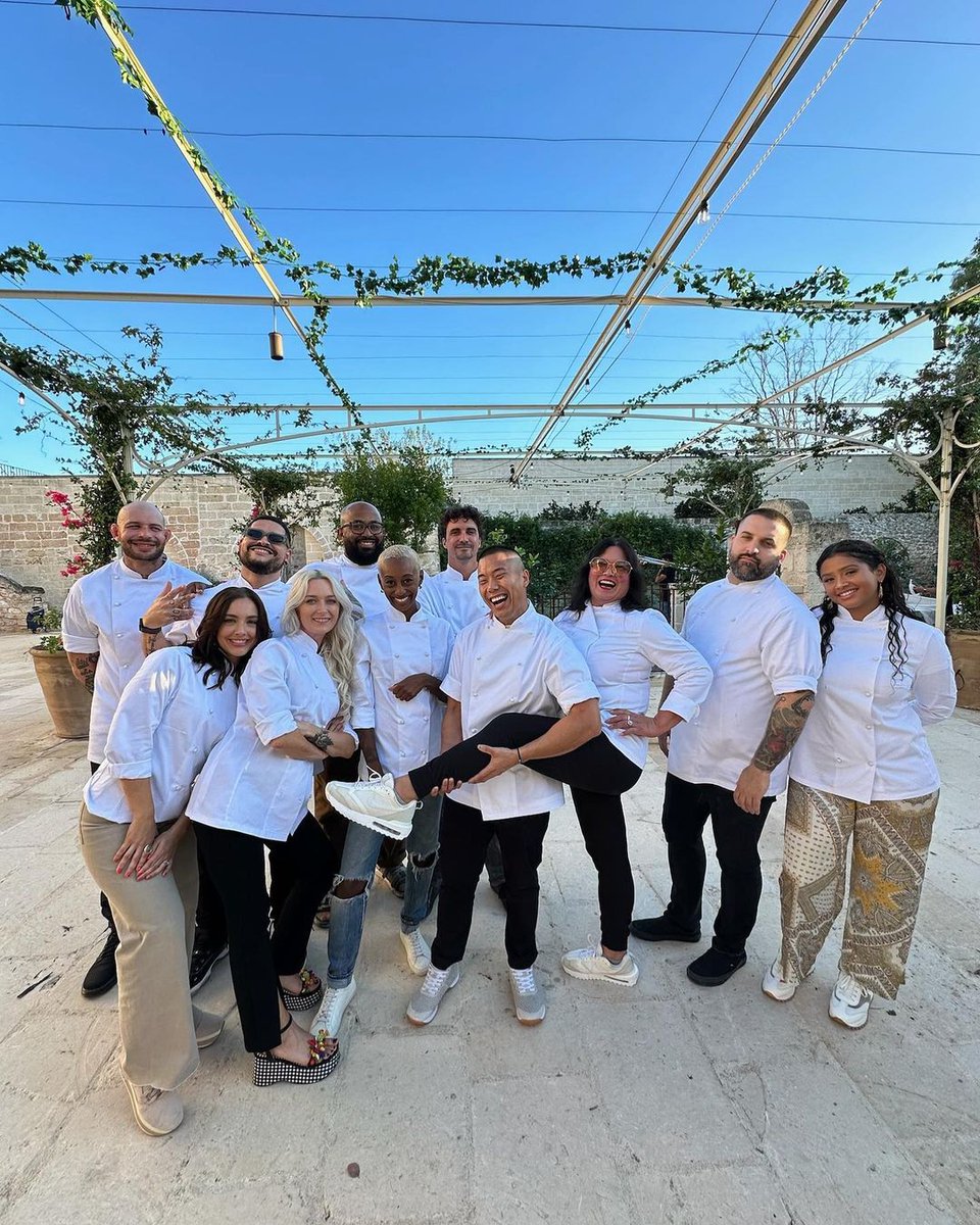 👏 Huge congratulations to <a href="/chefivanb/">Chef</a> for reaching the Top 2 on <a href="/FoodNetwork/">Food Network</a>'s #CiaoHouse Season 2! Tune-in this Sunday for the grand finale! We’re rooting for you, Chef! 🌟🍽️ #foodnetwork #ciaohouse #amaraatparaiso