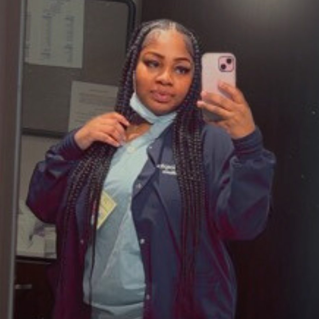 Client of the Month Jekireya was determined "to be more than a statistic" and pursue her dream of a healthcare career. We're pleased to report she is absolutely succeeding! Read her story at 
youthjobcenter.org/clients-of.../… and celebrate her success with us! 🎉