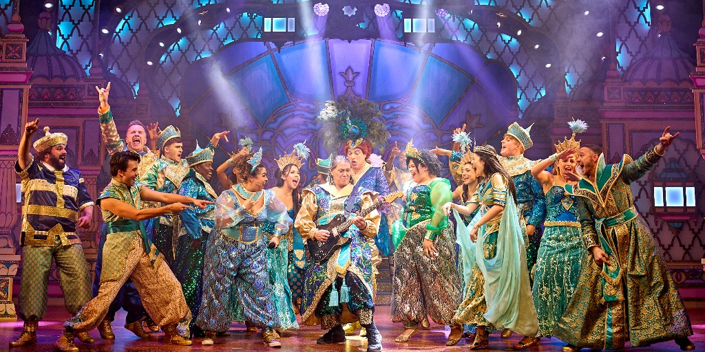 marlowetheatre's tweet photo. What a night! We’re absolutely delighted to announce we’ve won:

⭐️Best Dame – Ben Roddy  @ben_roddy
⭐️Best Script – Paul Hendy  @pantomimes
⭐️Best Contribution to Music – Chris Wong, Music Director

for our 2023/24 pantomime, Aladdin, at the @UKPantomime Awards! 🌟 https://t.co/vlbzdxEdVA