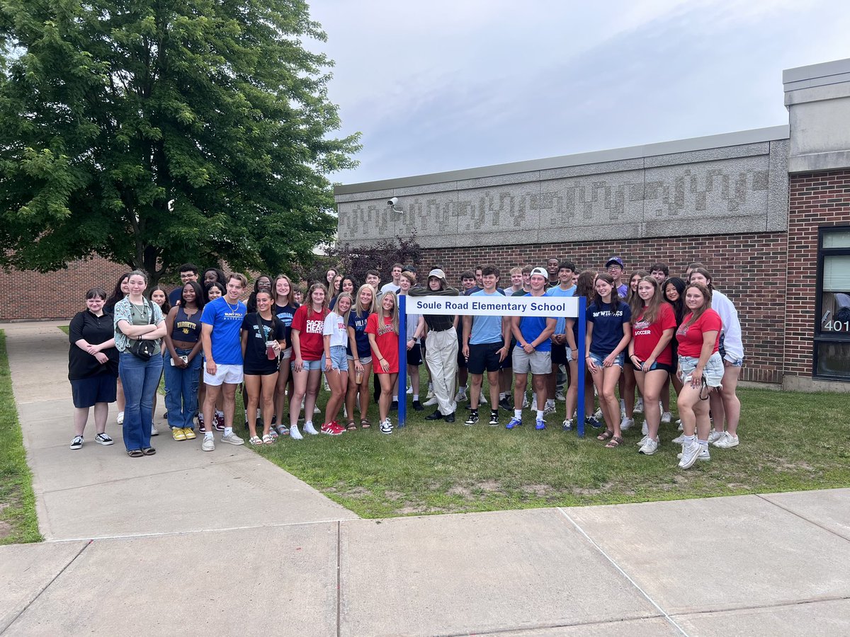 BrianaOBrienLHS's tweet photo. Congratulations to our seniors who visited their elementary and middle schools today! We celebrated these Soule Road Elementary and Middle school graduates this morning! Thank you @MrKilian_SRE and Mrs. Rebecchi for welcoming us! #ThisIsLiverpool https://t.co/ksfg0hKuE2