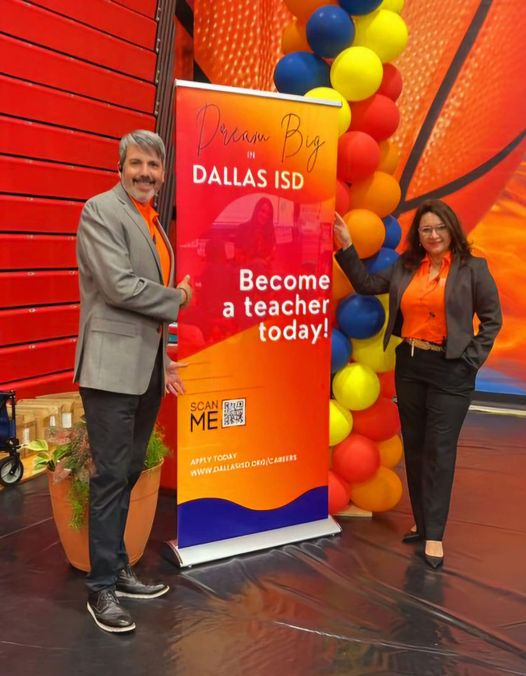 TeachDallasISD's tweet photo. Dallas ISD Clinical and Resident Teachers have the unique opportunity to co-teach alongside excellent Mentor Teachers. Upon completing the clinical experience, they can secure a teaching position with Dallas ISD!

Starting salary is $62K for the 24-25 SY.

Dream Big in Dallas ISD https://t.co/BlmfreJWHa