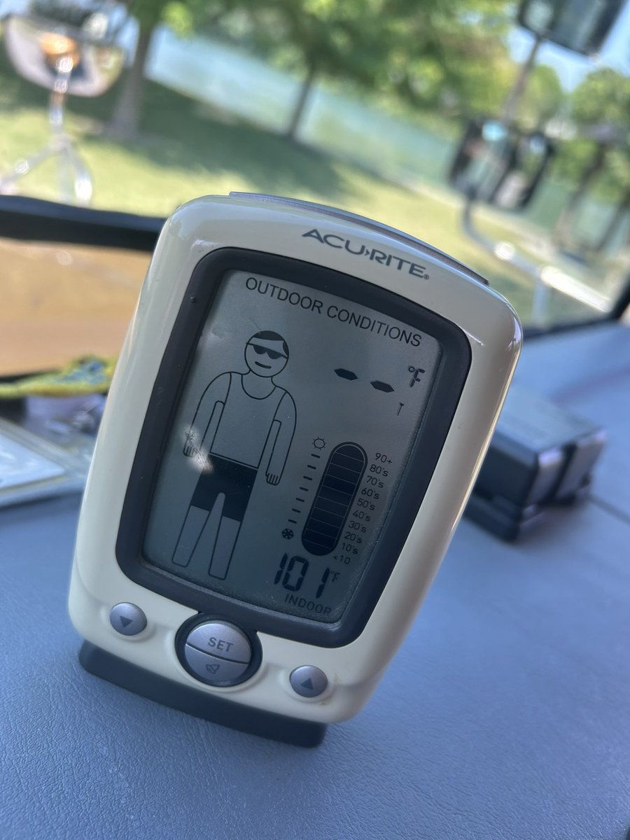 It’s HOT! This pic is from a school bus driver and <a href="/nysut/">NYSUT</a> member in the Finger Lakes at the end of his bus run. 101 🥵🌡️ with all the windows and the roof hatches open! 😱 🚌.