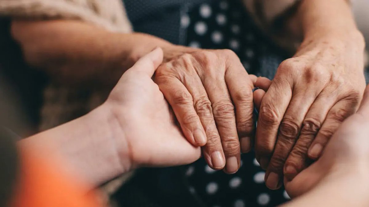 Thrilled to see this paper on ThinkHand campaign
published.
Highlights why patient input is key in addressing complex MS research challenges.
<a href="/TrishnaBharadia/">Trishna Bharadia BA(hons), MFPM(hon)</a>, <a href="/aid4disabled/">Patrick B, I walk very slowly</a>, <a href="/KlausSchmierer/">Klaus Schmierer🎗️🇺🇦</a>,@GavinGiovannoni,@AndreaStennet,@prof_mouse AND <a href="/somehow_related/">Dr Alison Thomson</a>
rdcu.be/dK9Rk
