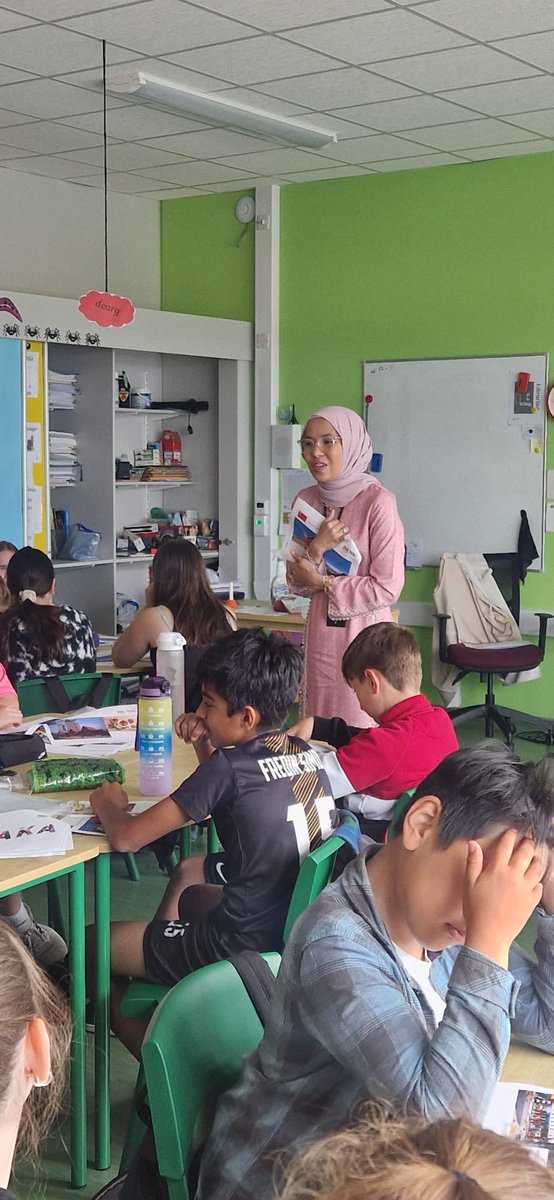 Stapolin ETNS (@stapolinetns) on Twitter photo Fifth and Sixth Class had a visit from Intan Nadia Ramli from the Embassy of Malaysia today ๐ฒ๐พ๐ฒ๐พthey enjoyed learning about such a beautiful country with better weather than here ๐คฃ๐คฃโ๏ธโ๏ธthank you ๐
<a href="/EducateTogether/">Educate Together</a> Fifth and Sixth Class had a visit from Intan Nadia Ramli from the Embassy of Malaysia today ๐ฒ๐พ๐ฒ๐พthey enjoyed learning about such a beautiful country with better weather than here ๐คฃ๐คฃโ๏ธโ๏ธthank you ๐
<a href="/EducateTogether/">Educate Together</a>