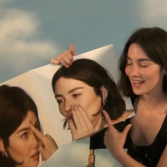 gracieabrams's tweet image. 