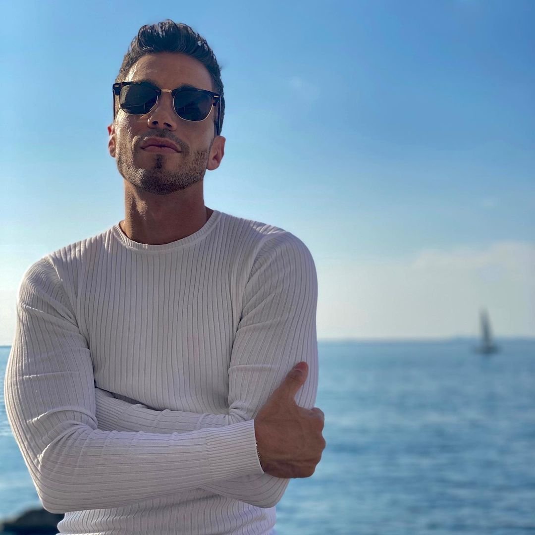 SmartTimeka's tweet image. You are the twilight after dusk, is the moon emitting bright hope.