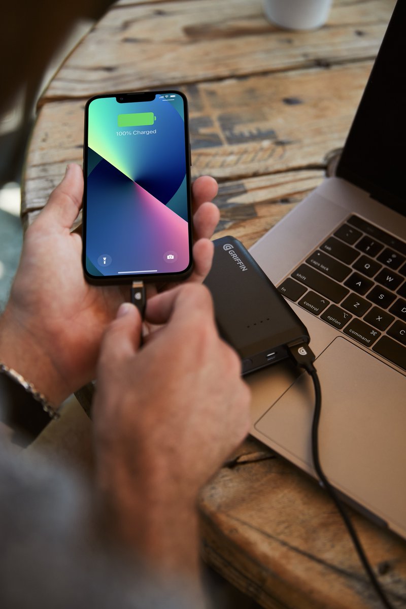 Charging on the go made simple. Shop Griffin’s Reserve Power Bank at the link in bio.
incipio.com/collections/po…