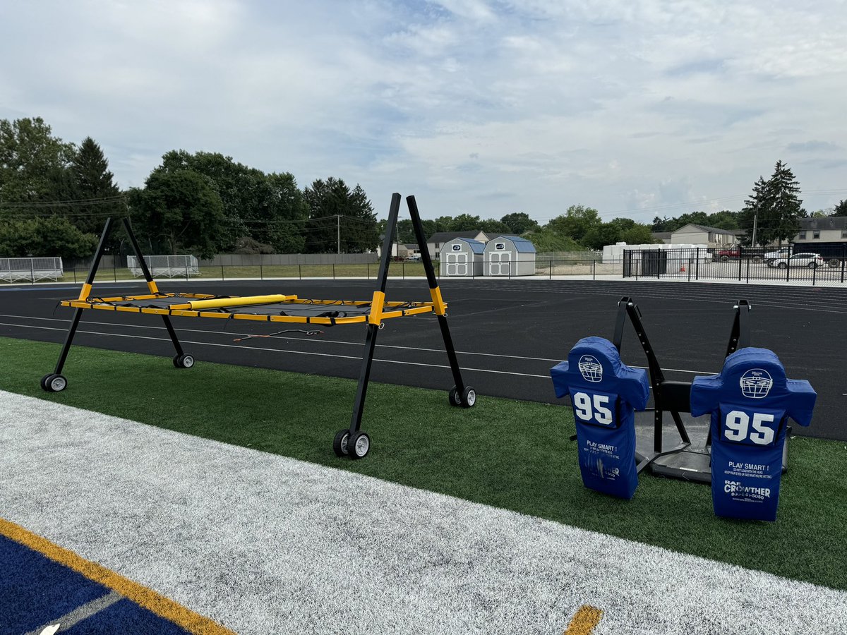 Kyle Stout (@coachstoutglhs) on Twitter photo We love us some <a href="/RaeCrowther/">Rae Crowther Co.</a>. Thanks to all the players, parents, and <a href="/gahannafootball/">GahannaFootball</a> community for your support in helping us continue to provide the very best we can for our student athletes. #BleedThisBlue We love us some <a href="/RaeCrowther/">Rae Crowther Co.</a>. Thanks to all the players, parents, and <a href="/gahannafootball/">GahannaFootball</a> community for your support in helping us continue to provide the very best we can for our student athletes. #BleedThisBlue