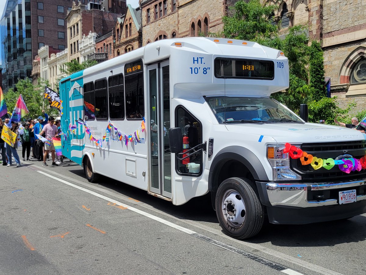 Earlier this month, our community health team, alongside the LGBTQ+ and Allies Employee Resource Groups, participated in the Boston Pride Parade.