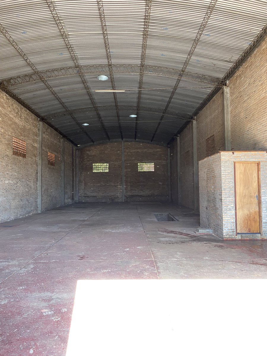danigabaglio's tweet photo. Amigas/os de X me ayudan a difundir esta publicación! Alquilo dos tinglados en la ciudad de Ita, 12x30m. Ambos con factura iva incluido! https://t.co/EUfZcJ5lJS
