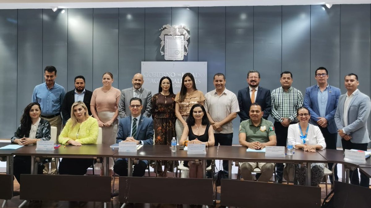 paomonroyf's tweet photo. Participamos en sesión de @SipinnaAgs en donde mostramos el impacto del Programa de Integración Local en la vida de las niñas, niños y adolescentes refugiados. En @AcnurMexico celebramos estas alianzas con autoridades y organizaciones de #Aguascalientes. https://t.co/yH9mtOApv1