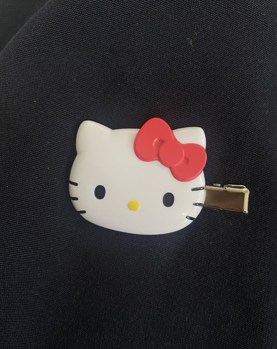 uurmab's tweet photo. ส่งต่อตัวละ100 รสค่ะ ของแท้ไม่มีตำหนิ  #ตลาดนัดsanrio https://t.co/CvHDWLyNfr