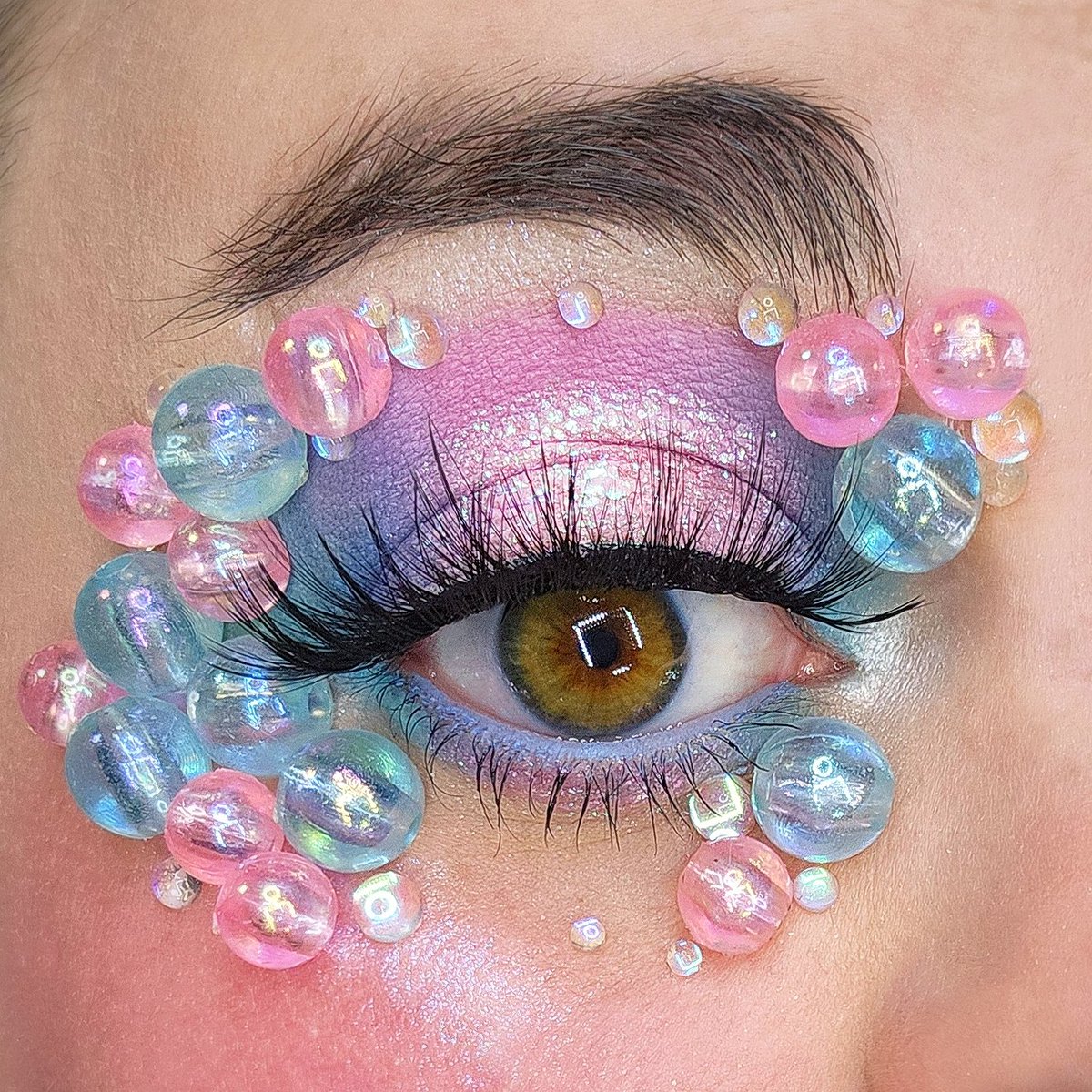 🫧 bubble bath 🫧
<a href="/Cosmic_Brushes/">Cosmic Brushes</a> Delicious Delights palette, Frosting highlighter trio
<a href="/karlacosmetics/">Karla Cosmetics</a> Birdsong opal multi chrome loose shadow
<a href="/NYXCosmetics/">NYX Pro Makeup US</a> Bare with Me concealer 
<a href="/shopmissa/">Shop Miss A Official ⚡️</a> Perfect Setting powder, Super Strip lash adhesive 
<a href="/GerardCosmetics/">Gerard Cosmetics™</a> Clean Canvas Base