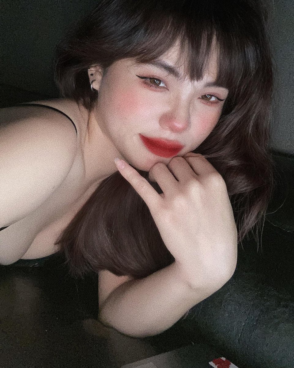 phamngan784_2K's tweet photo. 🖤 https://t.co/PYnJ5Wen3C