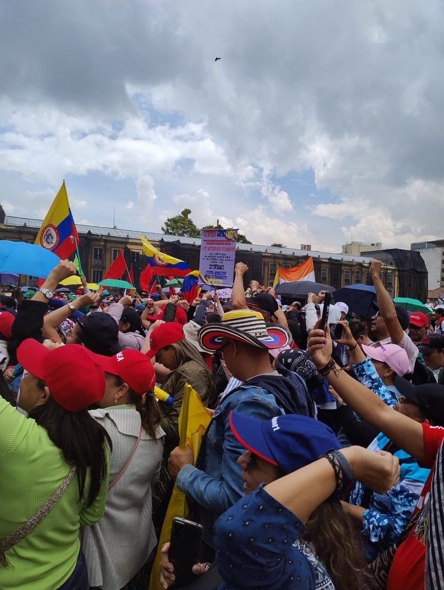 Sindicato de Educadores de Risaralda - SER tweet media